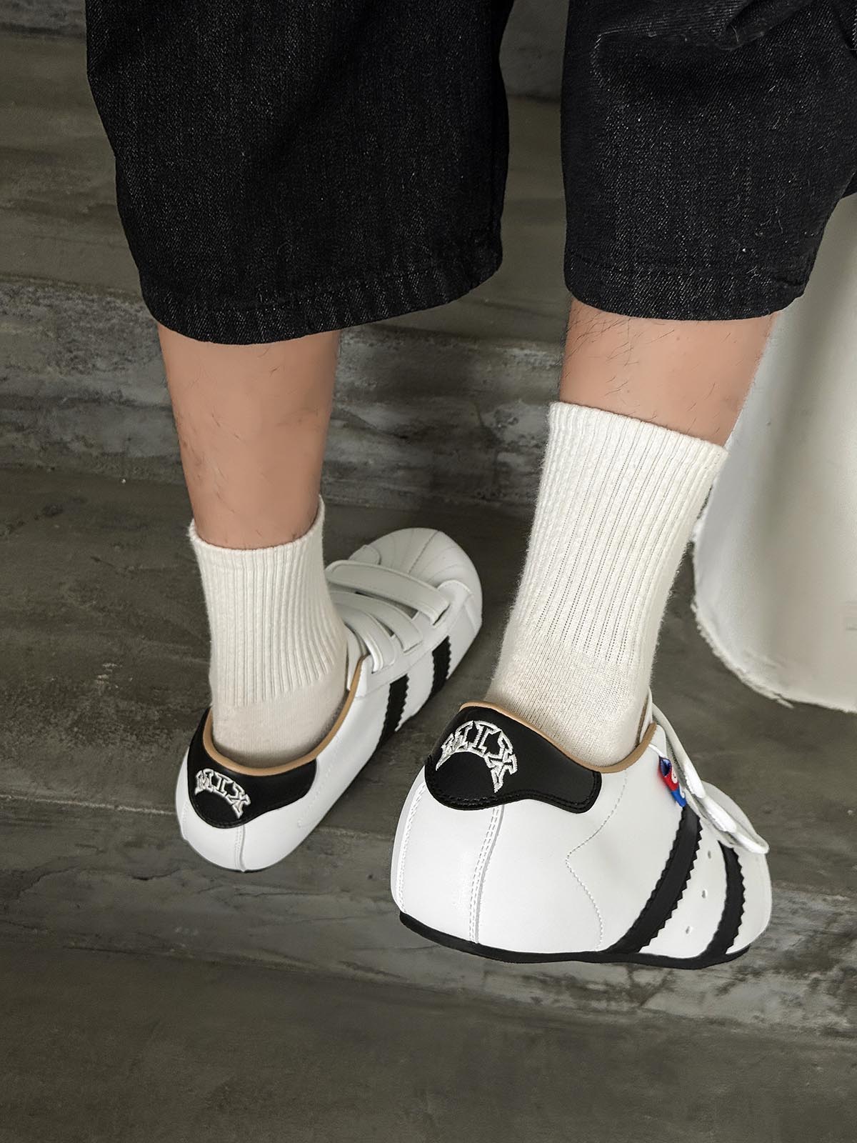 Vintage Shell Toe Velcro Strap Puffy Sneakers