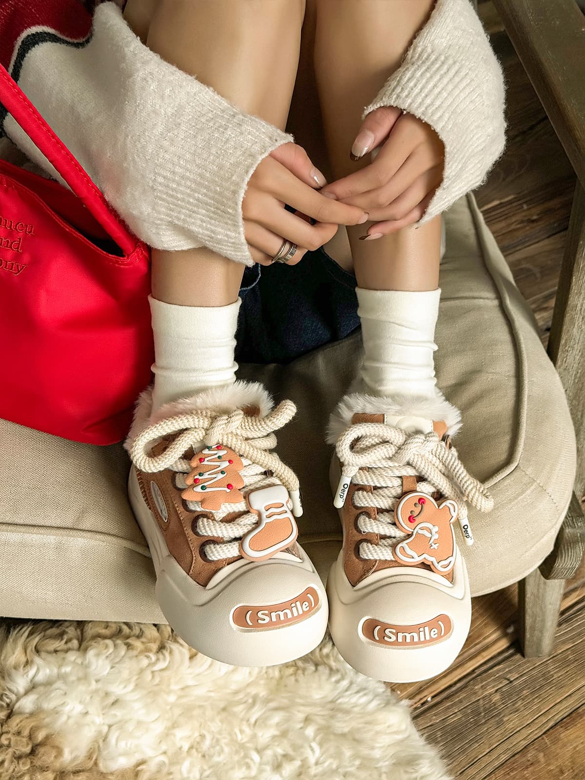 Street Chunky Velvet-Lined Canvas Sneakers
